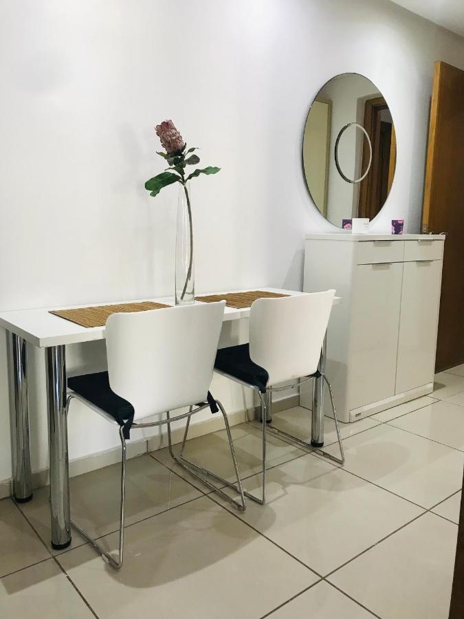 Melrose Beαch Aρραrt Pοοl Vieω * Casablanca
